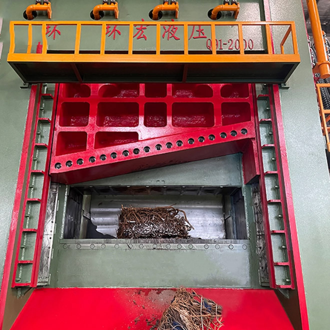 Q91-2000液压重型废铁闸式剪板机